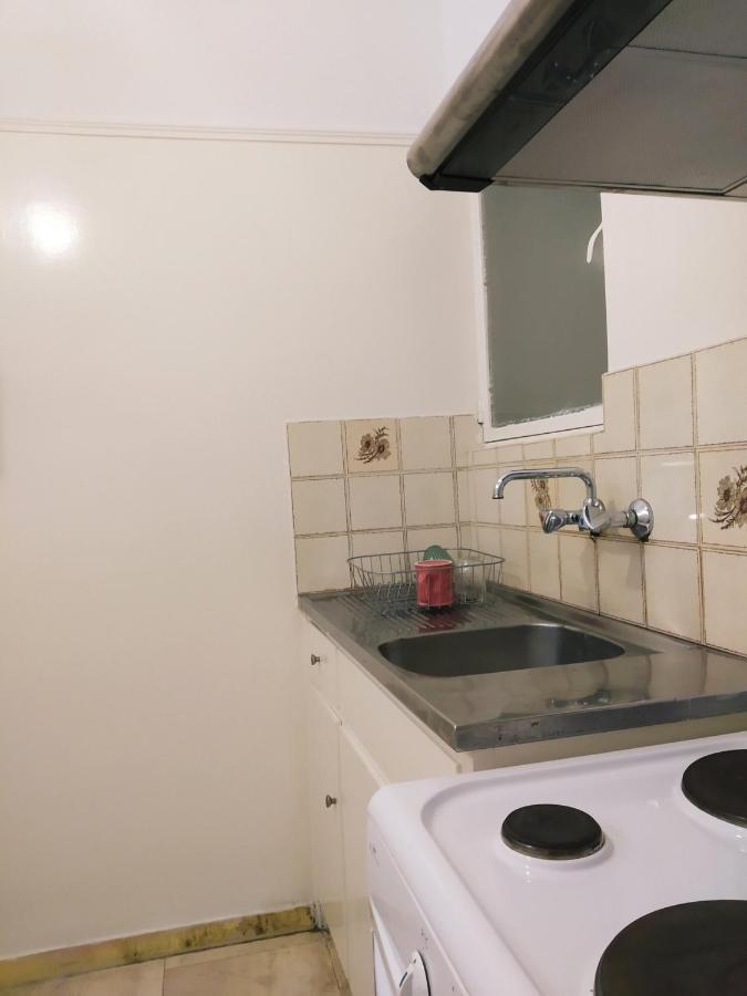 Experience An Easy Living Place Downtown In Athene Buitenkant foto